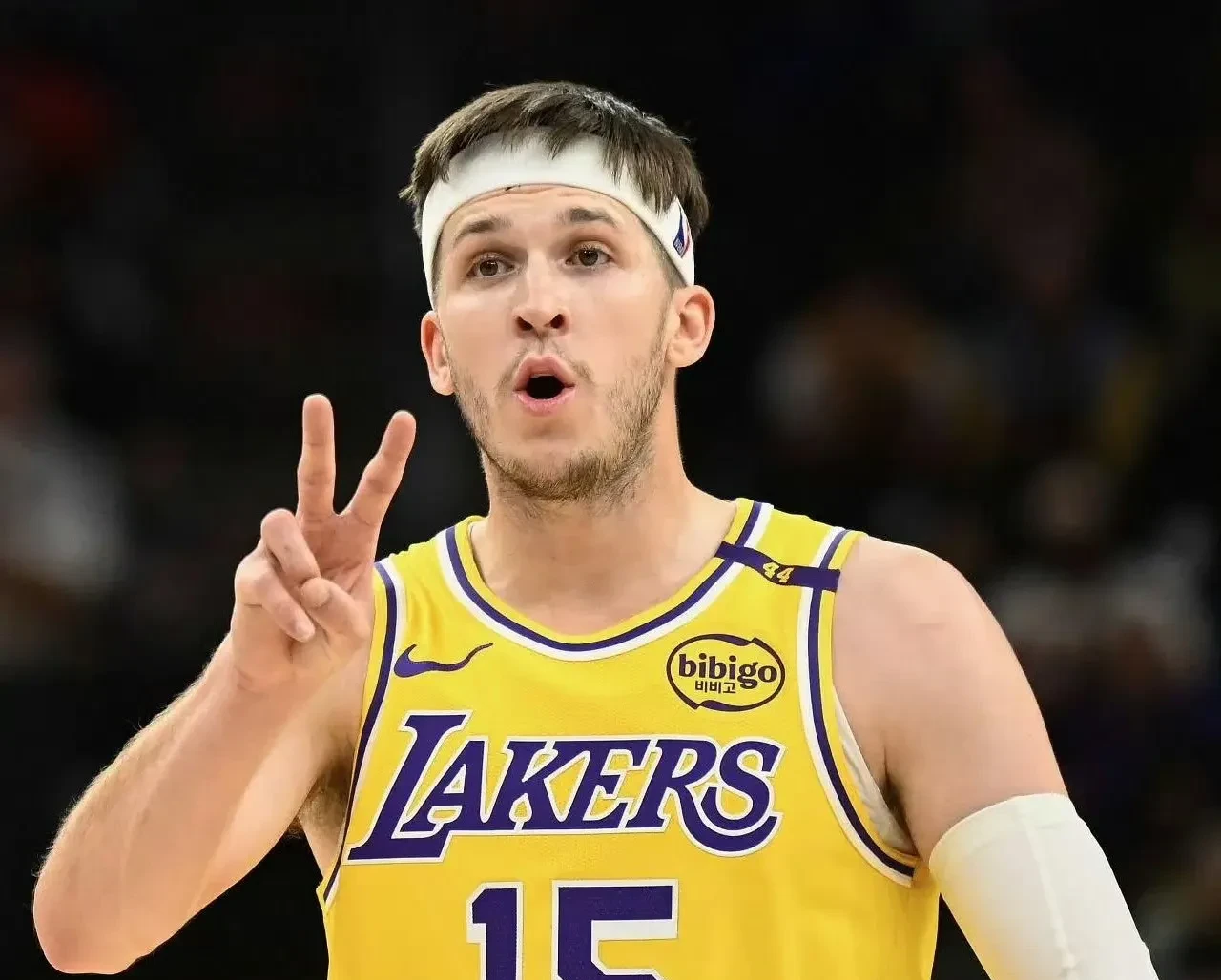 华体会网址-包含湖人B队爆冷希腊男篮，波尔津吉斯一己之力扛起全队的词条