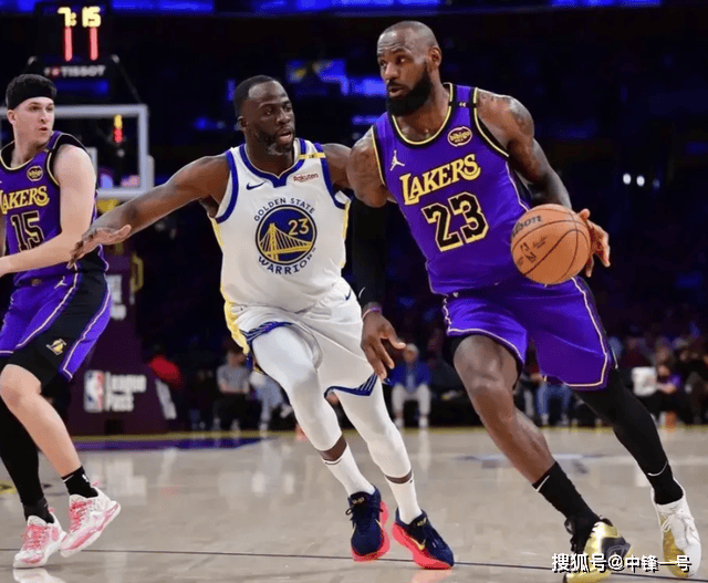 包含湖人B队爆冷希腊男篮，波尔津吉斯一己之力扛起全队的词条